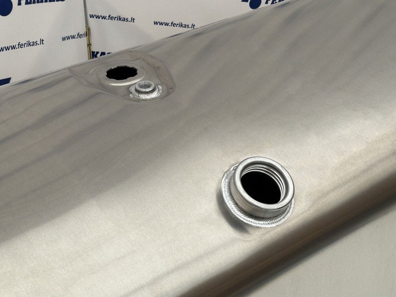 Scania New aluminum fuel tank 615L - Degalų bakas - Sunkvežimis: foto 4 Scania New aluminum fuel tank 615L - Degalų bakas - Sunkvežimis: foto 4