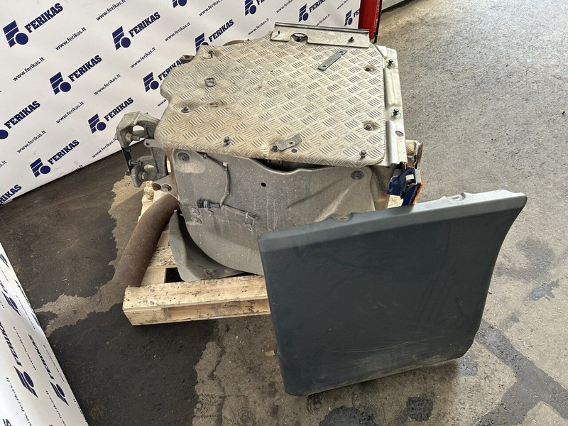 Scania exhaust catalyst - Katalizatorius - Sunkvežimis: foto 4 Scania exhaust catalyst - Katalizatorius - Sunkvežimis: foto 4