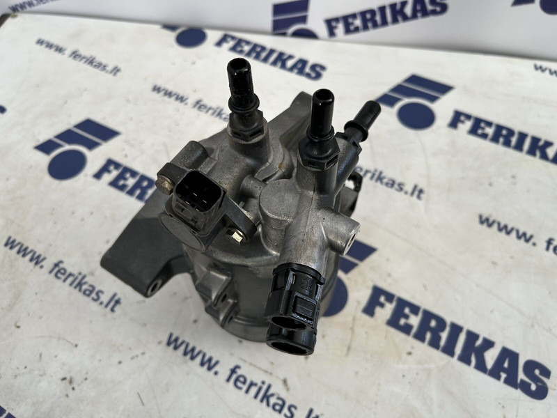 Scania fuel filter housing - Kuro filtras - Sunkvežimis: foto 3 Scania fuel filter housing - Kuro filtras - Sunkvežimis: foto 3