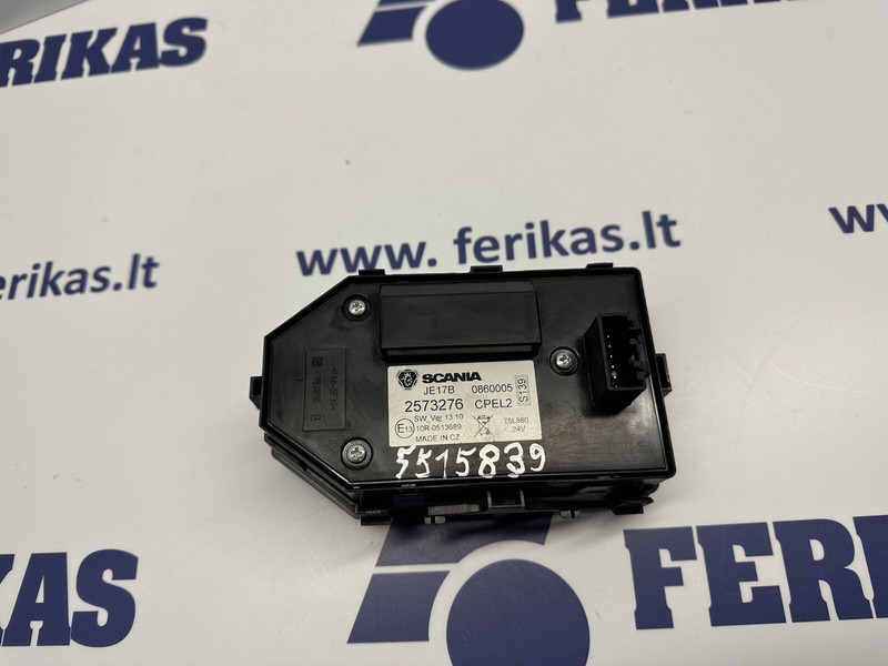 Scania šviesų jungiklis - Prietaisų skydas - Sunkvežimis: foto 2 Scania šviesų jungiklis - Prietaisų skydas - Sunkvežimis: foto 2