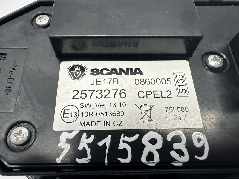 Scania šviesų jungiklis - Prietaisų skydas - Sunkvežimis: foto 3 Scania šviesų jungiklis - Prietaisų skydas - Sunkvežimis: foto 3