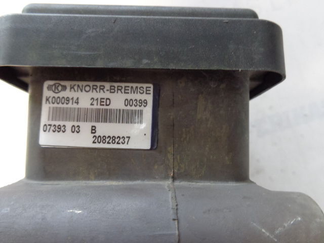 Volvo KNORR-BREMSE KNORR-BREMSE - Vožtuvas - Sunkvežimis: foto 3 Volvo KNORR-BREMSE KNORR-BREMSE - Vožtuvas - Sunkvežimis: foto 3