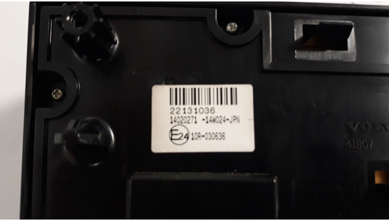 Volvo Radio control unit !! (WORLDWIDE DELIVERY) - Prietaisų skydas - Sunkvežimis: foto 3 Volvo Radio control unit !! (WORLDWIDE DELIVERY) - Prietaisų skydas - Sunkvežimis: foto 3