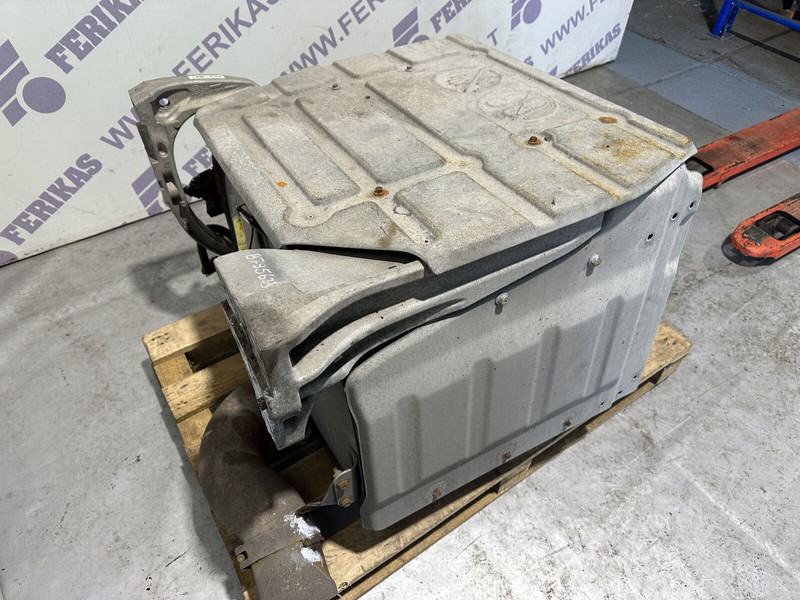 Volvo selective catalyst reduction silencer, SCR - Katalizatorius - Sunkvežimis: foto 5 Volvo selective catalyst reduction silencer, SCR - Katalizatorius - Sunkvežimis: foto 5