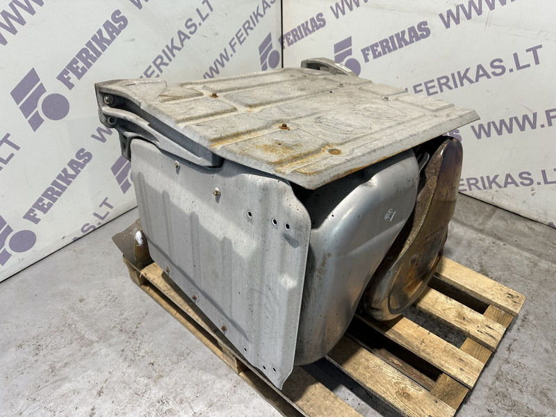 Volvo selective catalyst reduction silencer, SCR - Katalizatorius - Sunkvežimis: foto 1 Volvo selective catalyst reduction silencer, SCR - Katalizatorius - Sunkvežimis: foto 1