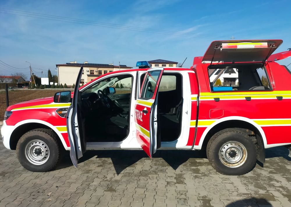 Ford Ranger 4x4 2.0 TDCI Straż strażacki pożarniczy ratowniczy pickup (Amarok, Navara, L200, Hilux) - Pikapas: foto 3 Ford Ranger 4x4 2.0 TDCI Straż strażacki pożarniczy ratowniczy pickup (Amarok, Navara, L200, Hilux) - Pikapas: foto 3