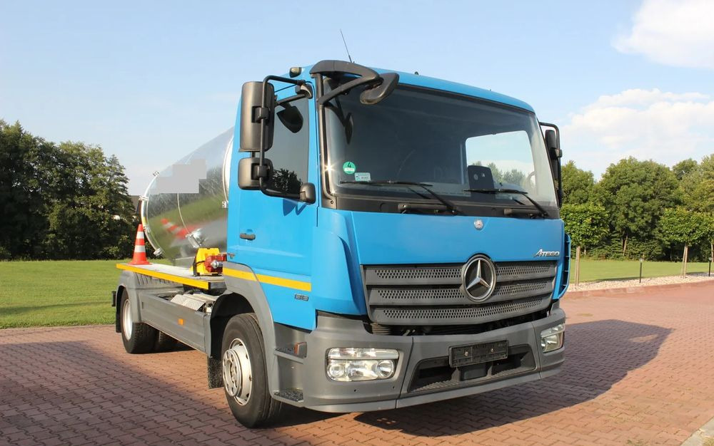 Mercedes-Benz ATEGO 13 18 EURO 6 BLUETEC 6 BECZKAASENIZACYJNA 7 200 LITRÓW - Autocisterna: foto 2 Mercedes-Benz ATEGO 13 18 EURO 6 BLUETEC 6 BECZKAASENIZACYJNA 7 200 LITRÓW - Autocisterna: foto 2