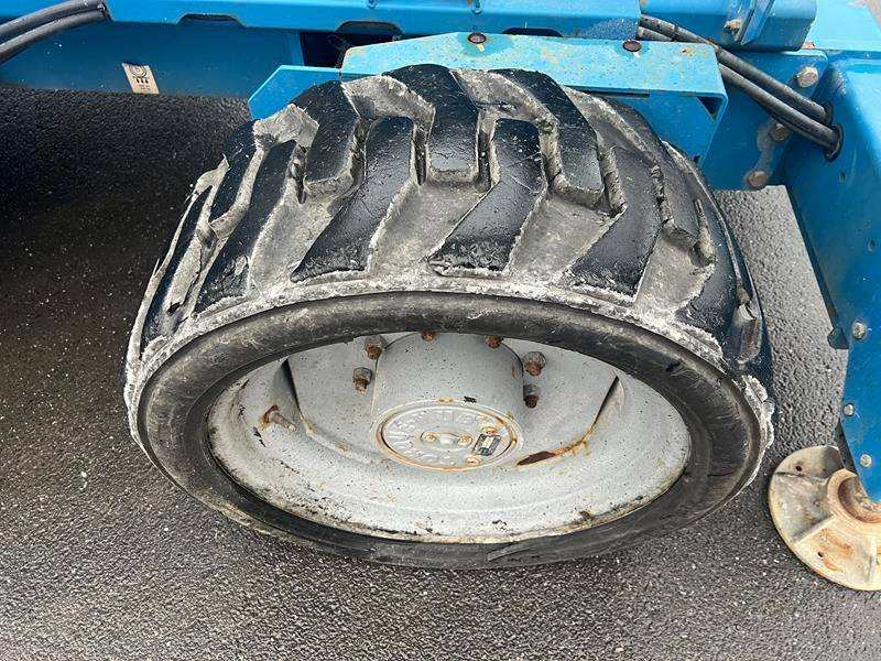 Žirklinis keltuvas Genie GS5390 RT diesel 4x4 18m (1711): foto 18