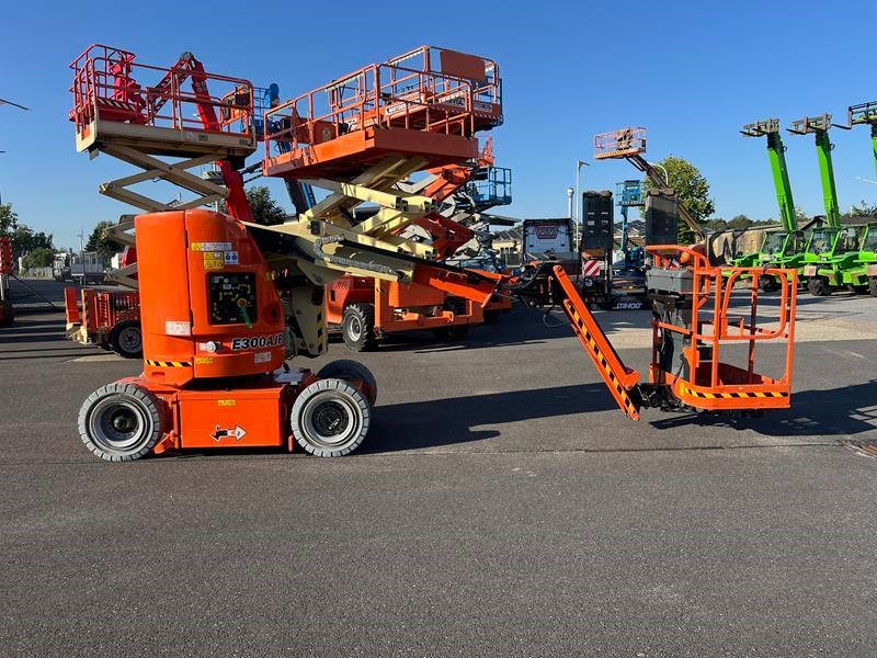 JLG E300 AJP elektro 11m (1791) - Alkūninis keltuvas: foto 1 JLG E300 AJP elektro 11m (1791) - Alkūninis keltuvas: foto 1
