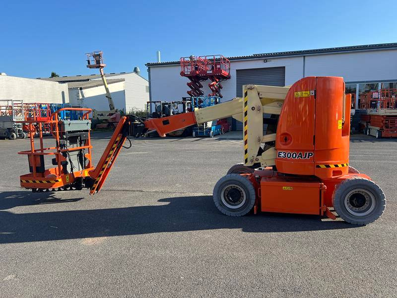 JLG E300 AJP elektro 11m (1791) - Alkūninis keltuvas: foto 5 JLG E300 AJP elektro 11m (1791) - Alkūninis keltuvas: foto 5