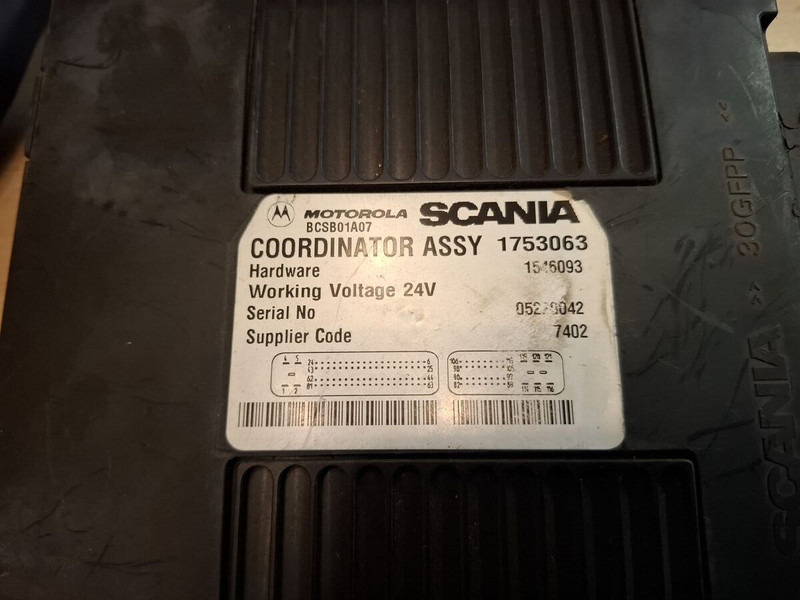 Cummins P 5317106 CM2350 ECM PCM - Valdymo blokas: foto 4 Cummins P 5317106 CM2350 ECM PCM - Valdymo blokas: foto 4
