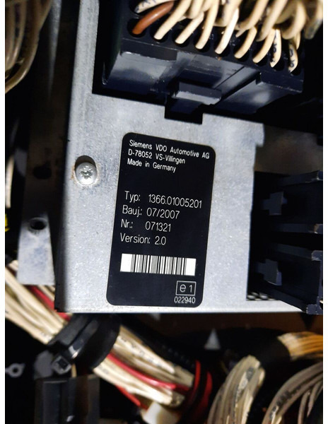 Mercedes-Benz D-78052VS - Prietaisų skydas: foto 4 Mercedes-Benz D-78052VS - Prietaisų skydas: foto 4