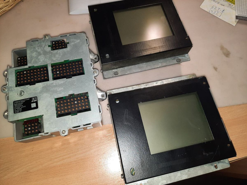 Mercedes-Benz D-78052VS - Prietaisų skydas: foto 2 Mercedes-Benz D-78052VS - Prietaisų skydas: foto 2