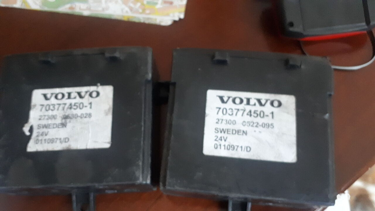 Volvo 20503188-P04.3195082-2 R03 Volvo B12 - Valdymo blokas - Autobusas: foto 4 Volvo 20503188-P04.3195082-2 R03 Volvo B12 - Valdymo blokas - Autobusas: foto 4