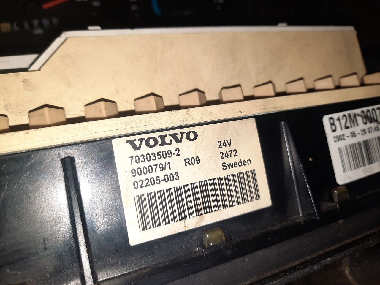 Volvo 70361832-1 . 70361831. 70329201-2 .22205475-P03. 70392912-P01/ Volvo B7 . B9. B12 . FH. Scania - Prietaisų skydas - Autobusas: foto 3 Volvo 70361832-1 . 70361831. 70329201-2 .22205475-P03. 70392912-P01/ Volvo B7 . B9. B12 . FH. Scania - Prietaisų skydas - Autobusas: foto 3