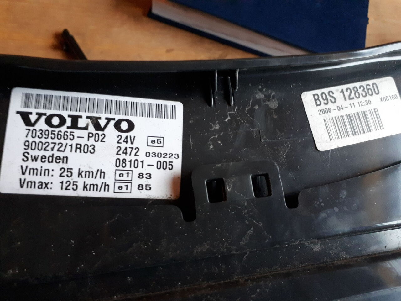 Volvo 70361832-1 . 70361831. 70329201-2 .22205475-P03. 70392912-P01/ Volvo B7 . B9. B12 . FH. Scania - Prietaisų skydas - Autobusas: foto 5 Volvo 70361832-1 . 70361831. 70329201-2 .22205475-P03. 70392912-P01/ Volvo B7 . B9. B12 . FH. Scania - Prietaisų skydas - Autobusas: foto 5