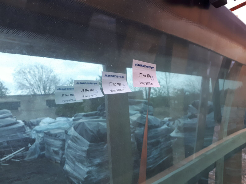 Volvo Carus 9700 - Langas ir dalys: foto 1 Volvo Carus 9700 - Langas ir dalys: foto 1