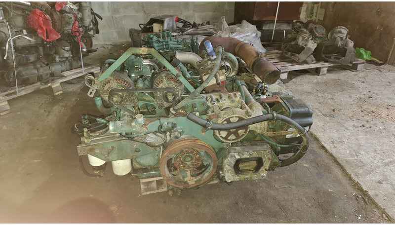 Volvo D12E340EC06 - Variklis: foto 4 Volvo D12E340EC06 - Variklis: foto 4