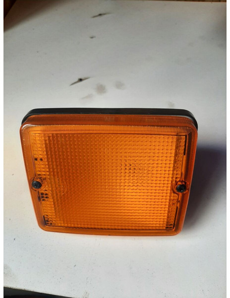 Volvo - Posūkio žibintas: foto 5 Volvo - Posūkio žibintas: foto 5