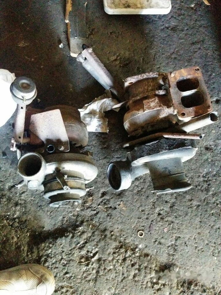 Turbina - Autobusas Volvo HOLSET HX40M . HX40G Iveko   Volvo Iveko Cursor-8: foto 9