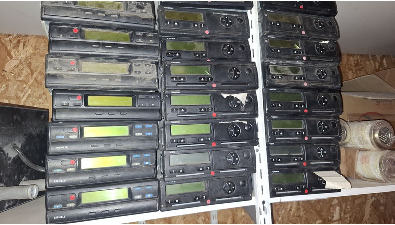 Volvo Video system x-dmr 8 R8 Compact RJ45 - Elektros sistema: foto 1 Volvo Video system x-dmr 8 R8 Compact RJ45 - Elektros sistema: foto 1