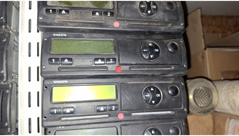 Volvo Video system x-dmr 8 R8 Compact RJ45 - Elektros sistema: foto 2 Volvo Video system x-dmr 8 R8 Compact RJ45 - Elektros sistema: foto 2