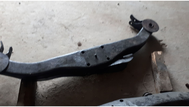 Volvo кронштейн заднего моста мерседес - Lingių pakaba: foto 2 Volvo кронштейн заднего моста мерседес - Lingių pakaba: foto 2