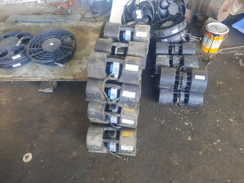 Volvo масляный мотор вентилятора SAUER DANFOSS C19.2L00888\174 - Ventiliatorius: foto 5 Volvo масляный мотор вентилятора SAUER DANFOSS C19.2L00888\174 - Ventiliatorius: foto 5