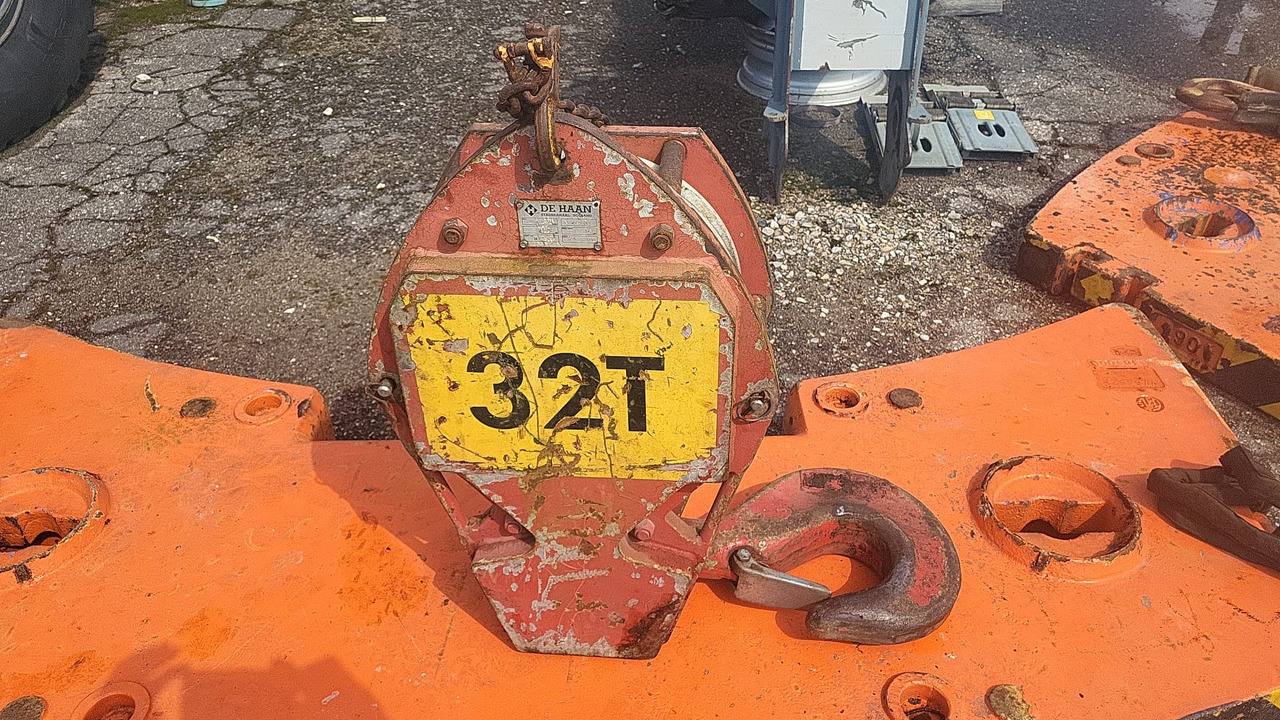 Tadano Faun hookblock - Kranas-manipuliatorius - Autokranas: foto 1 Tadano Faun hookblock - Kranas-manipuliatorius - Autokranas: foto 1