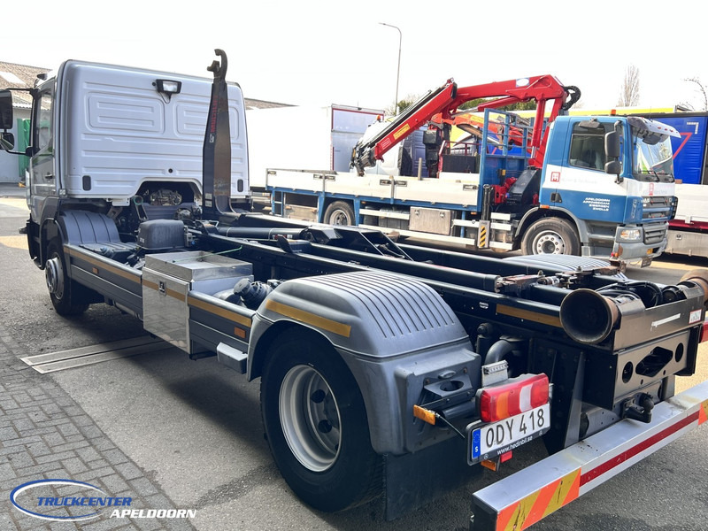 Mercedes-Benz Atego 1527 Manuel, Euro 6, HIAB 10 Tons - Hook-lift sunkvežimis: foto 4 Mercedes-Benz Atego 1527 Manuel, Euro 6, HIAB 10 Tons - Hook-lift sunkvežimis: foto 4