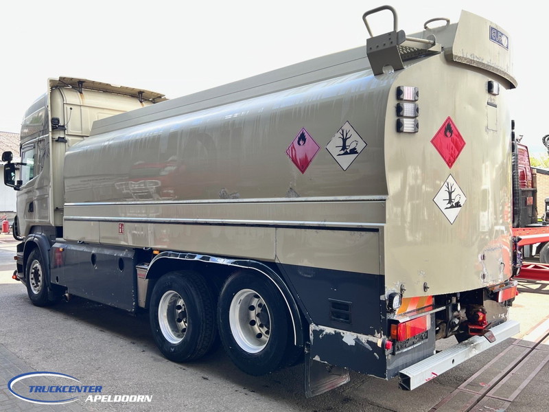 Scania R620 V8 Manuel, Retarder, 19000 liter, 5 Compartments, Pump & Hoses - Autocisterna: foto 4 Scania R620 V8 Manuel, Retarder, 19000 liter, 5 Compartments, Pump & Hoses - Autocisterna: foto 4