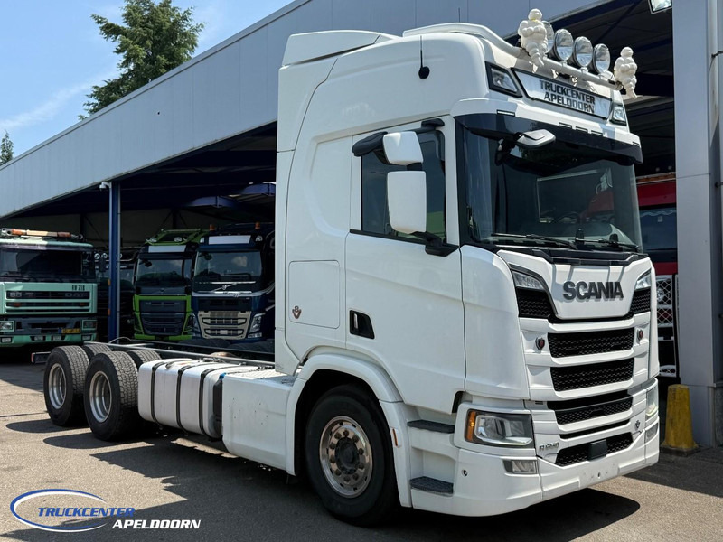 Scania R650 V8 NGS 6x4, Standclima, Retarder, PTO, 9000 kg Vooras - Važiuoklės sunkvežimis: foto 1 Scania R650 V8 NGS 6x4, Standclima, Retarder, PTO, 9000 kg Vooras - Važiuoklės sunkvežimis: foto 1
