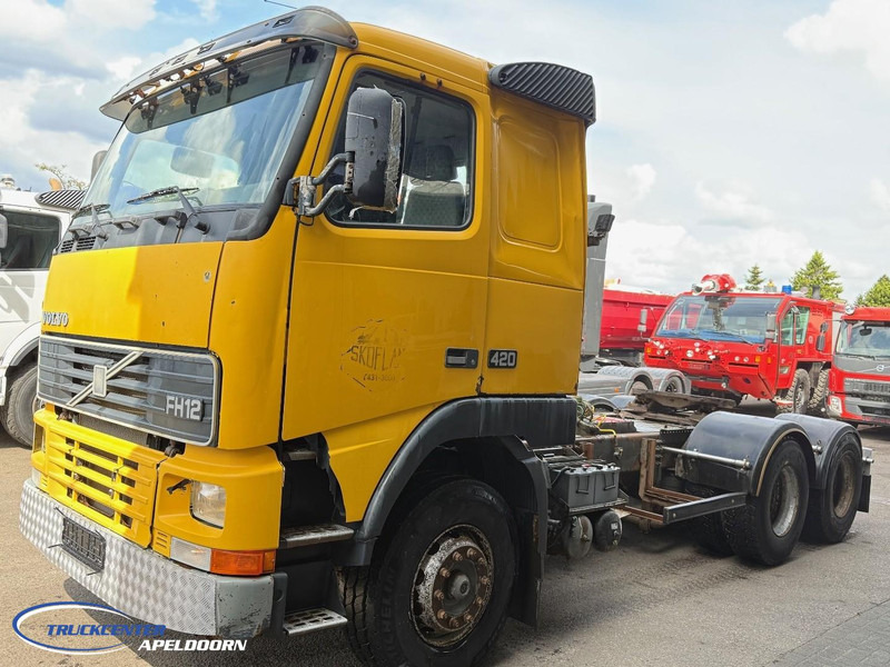 Volvo FH 12 - 420 6x4, Handgeschakeld, Euro 2, Hydrauliek - Vilkikas: foto 2 Volvo FH 12 - 420 6x4, Handgeschakeld, Euro 2, Hydrauliek - Vilkikas: foto 2