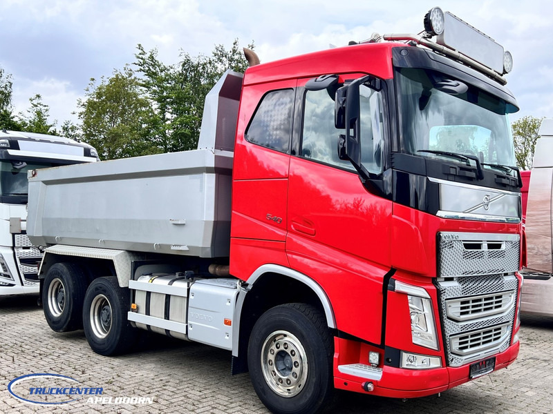 Volvo FH 540 6x4 Tandem lift!, Retarder, Big axles - Savivartis sunkvežimis: foto 1 Volvo FH 540 6x4 Tandem lift!, Retarder, Big axles - Savivartis sunkvežimis: foto 1