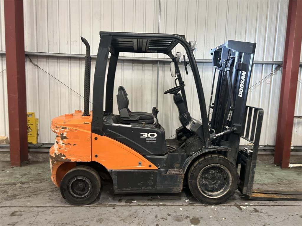 Doosan D30S-5 - Dyzelinis krautuvas: foto 5 Doosan D30S-5 - Dyzelinis krautuvas: foto 5