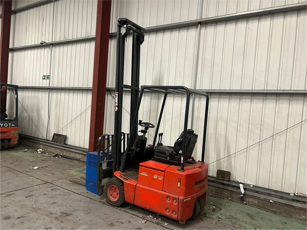 Linde E12Z-02 - Elektrinis krautuvas: foto 3 Linde E12Z-02 - Elektrinis krautuvas: foto 3