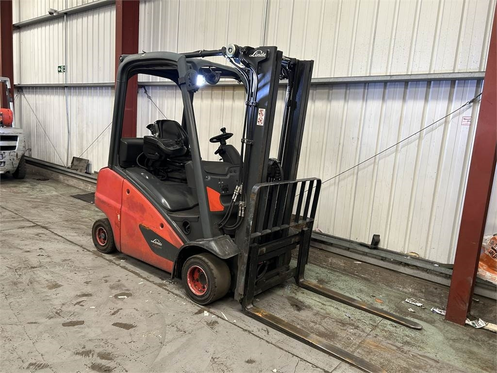 Linde H20D-01 - Dyzelinis krautuvas: foto 4 Linde H20D-01 - Dyzelinis krautuvas: foto 4