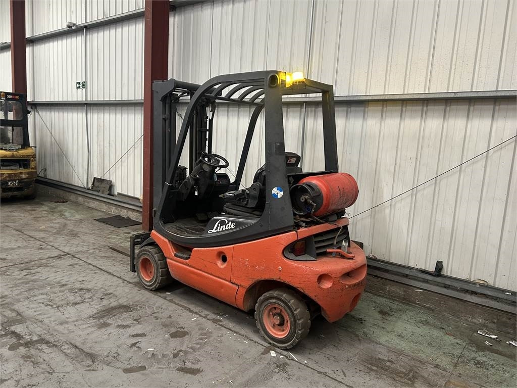 Linde H20T-03 - Dujinis krautuvas: foto 3 Linde H20T-03 - Dujinis krautuvas: foto 3