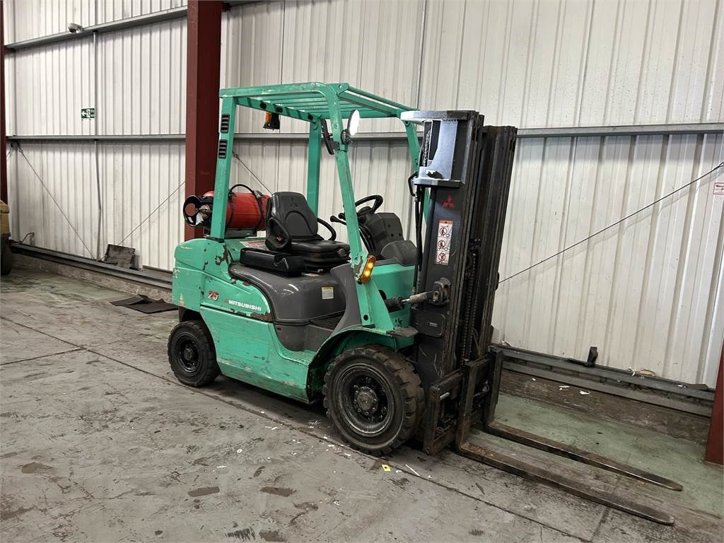 Mitsubishi FG25NT - Dujinis krautuvas: foto 4 Mitsubishi FG25NT - Dujinis krautuvas: foto 4