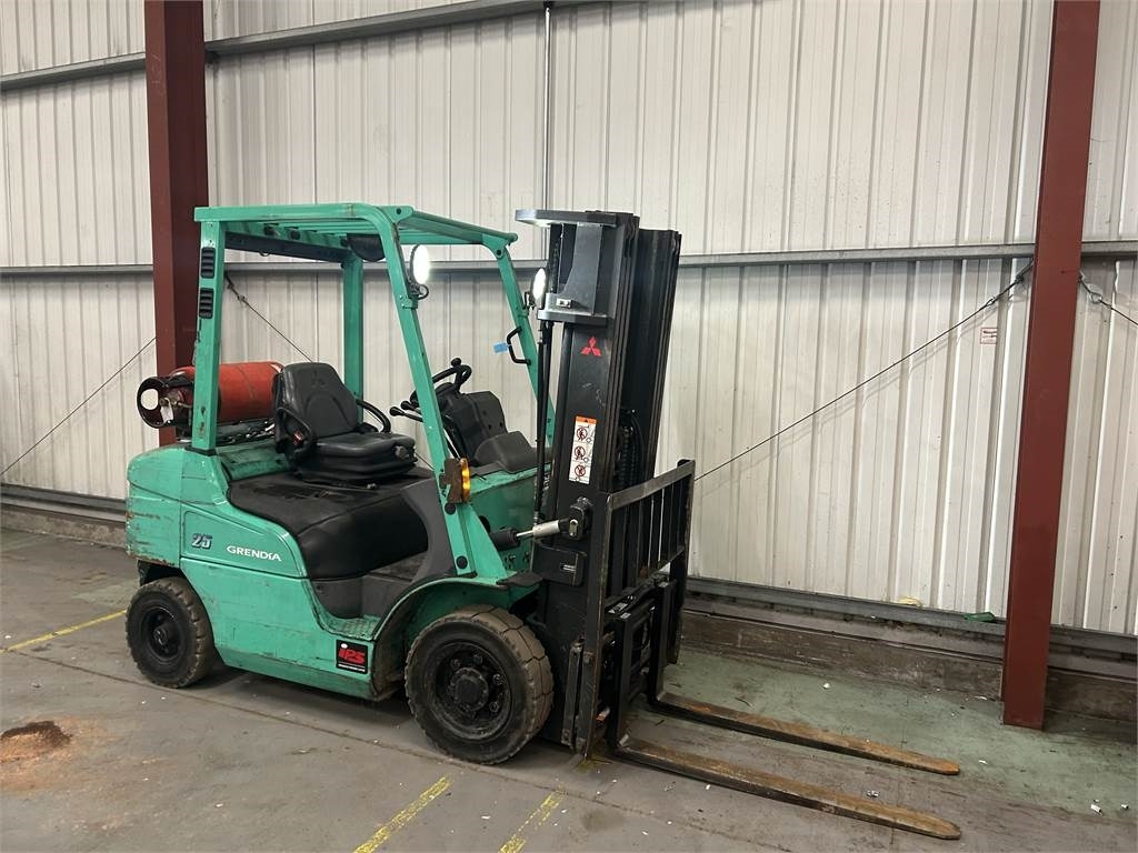 Mitsubishi FG25NT - Dujinis krautuvas: foto 4 Mitsubishi FG25NT - Dujinis krautuvas: foto 4