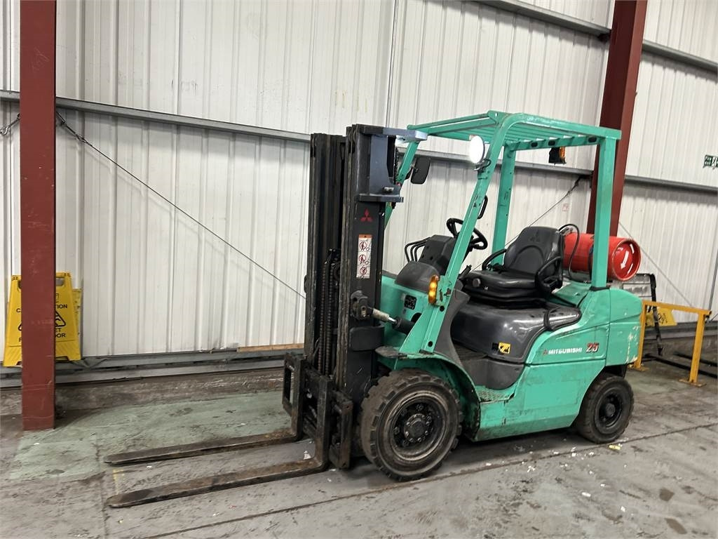 Mitsubishi FG25NT - Dujinis krautuvas: foto 2 Mitsubishi FG25NT - Dujinis krautuvas: foto 2