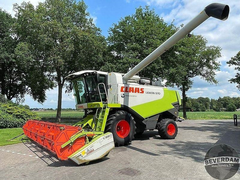 Claas Lexion 570 ALLRAD - Derliaus nuėmimo kombainas: foto 1 Claas Lexion 570 ALLRAD - Derliaus nuėmimo kombainas: foto 1