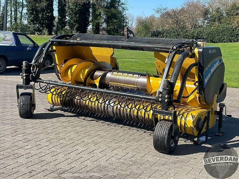 New Holland 273 pick up - Įranga už kombainai: foto 2 New Holland 273 pick up - Įranga už kombainai: foto 2