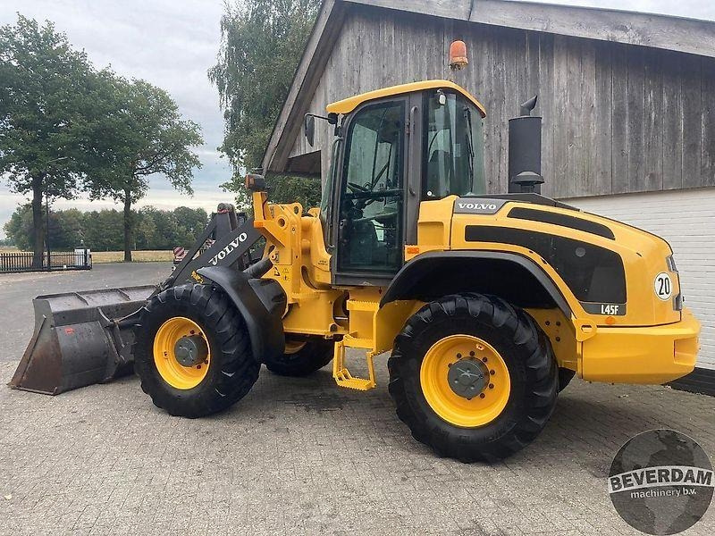 Volvo L45F - Ratinis krautuvas: foto 3 Volvo L45F - Ratinis krautuvas: foto 3
