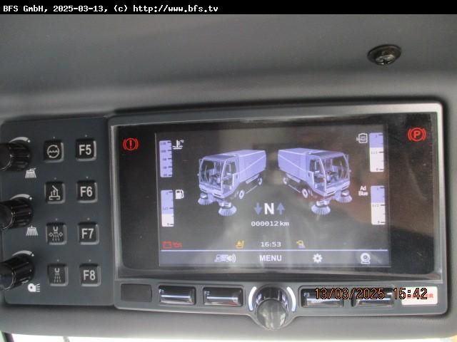CityCat 5006 Bucher CC5006 beidseitig + Frontbes - Gatvių šlavimo mašina: foto 3 CityCat 5006 Bucher CC5006 beidseitig + Frontbes - Gatvių šlavimo mašina: foto 3