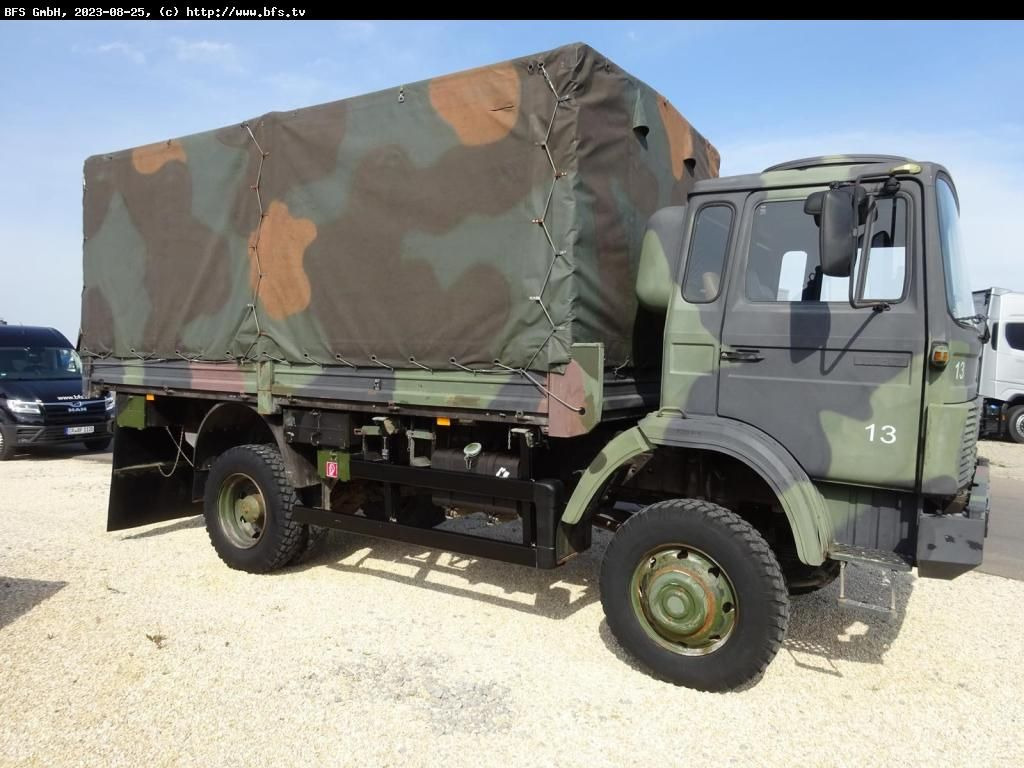 Iveco Magirus 110-17 AW oldtimerfähig - Tentinis sunkvežimis: foto 1 Iveco Magirus 110-17 AW oldtimerfähig - Tentinis sunkvežimis: foto 1