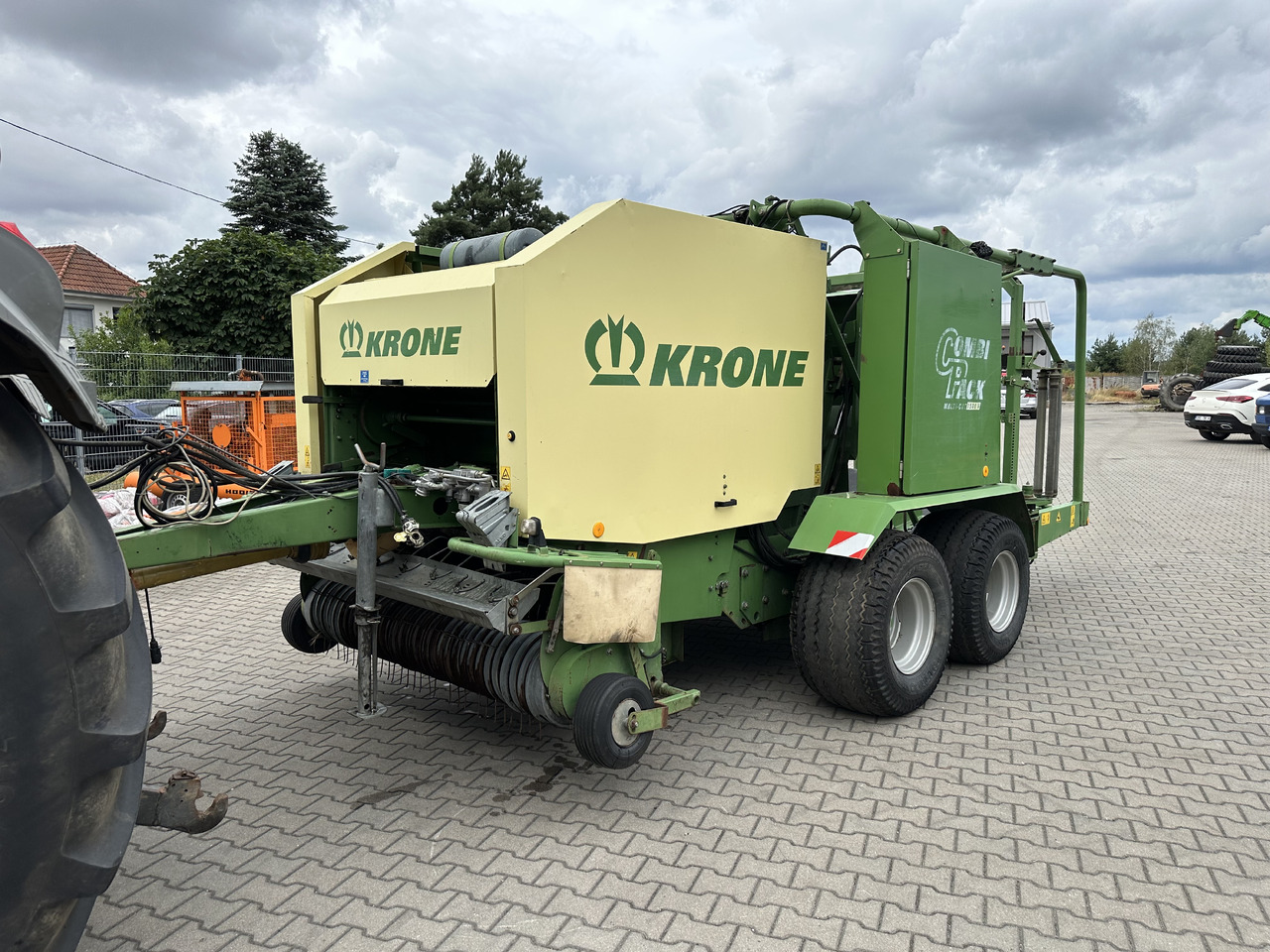 Krone COMBI PACK 1500 V MC - Ruloninis presas: foto 4 Krone COMBI PACK 1500 V MC - Ruloninis presas: foto 4