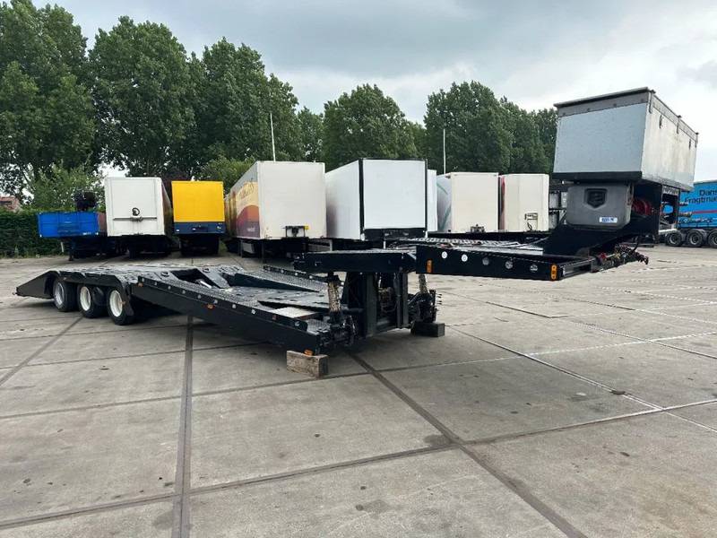 Bodex 3 AXLE TRUCKTRANSPORTER - Autovežis puspriekabė: foto 4 Bodex 3 AXLE TRUCKTRANSPORTER - Autovežis puspriekabė: foto 4
