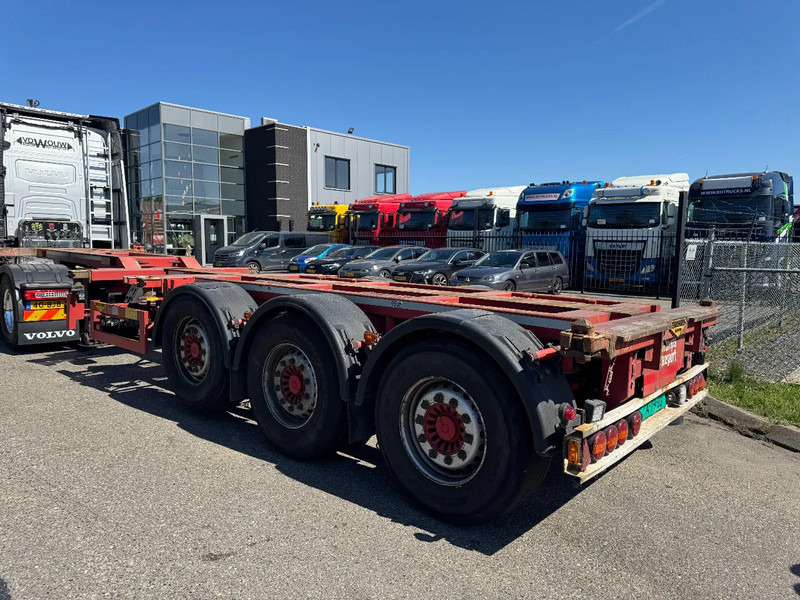 Broshuis 3 UCC-39/45 EU - 3 AXLE SAF + LIFTING AXLE - Konteineris-vežimus/ Sukeisti kūną puspriekabė: foto 4 Broshuis 3 UCC-39/45 EU - 3 AXLE SAF + LIFTING AXLE - Konteineris-vežimus/ Sukeisti kūną puspriekabė: foto 4