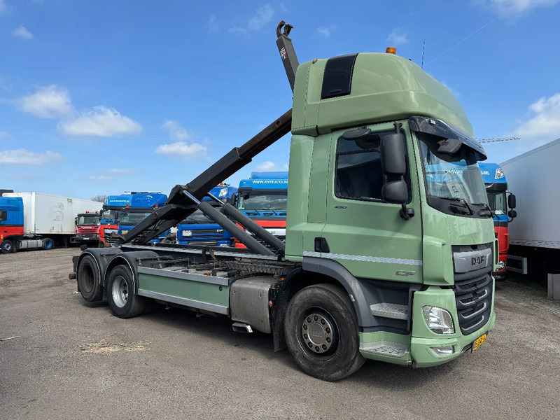 DAF CF 450 6X2 EURO 6 VDL 21T HOOK LIFTING AXLE - Hook-lift sunkvežimis: foto 2 DAF CF 450 6X2 EURO 6 VDL 21T HOOK LIFTING AXLE - Hook-lift sunkvežimis: foto 2